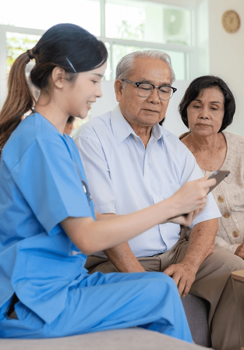 介護施設の契約は家族もログイン不要で簡単に署名できる